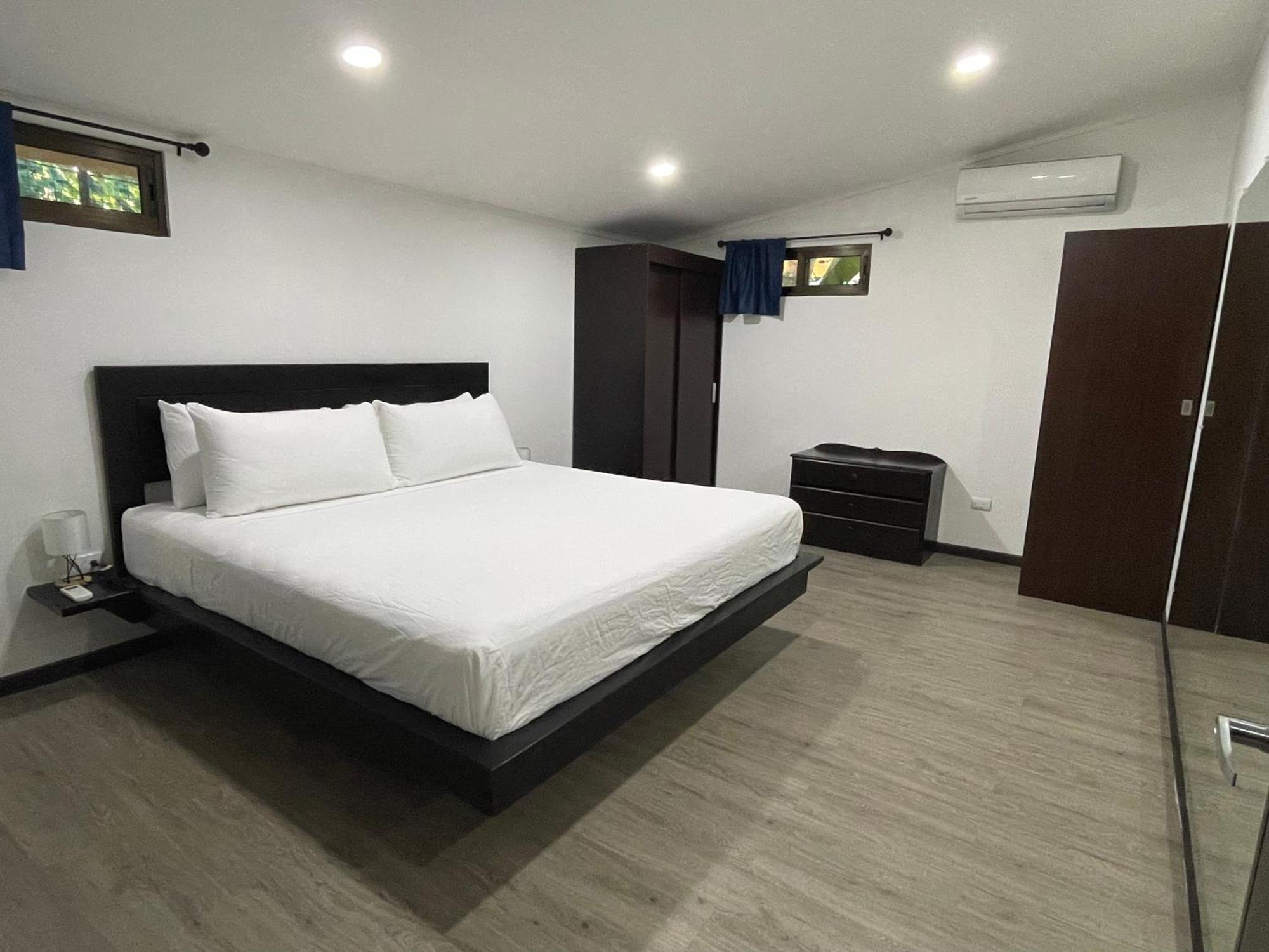 Fuego Lodge Playa Santa Teresa  エクステリア 写真
